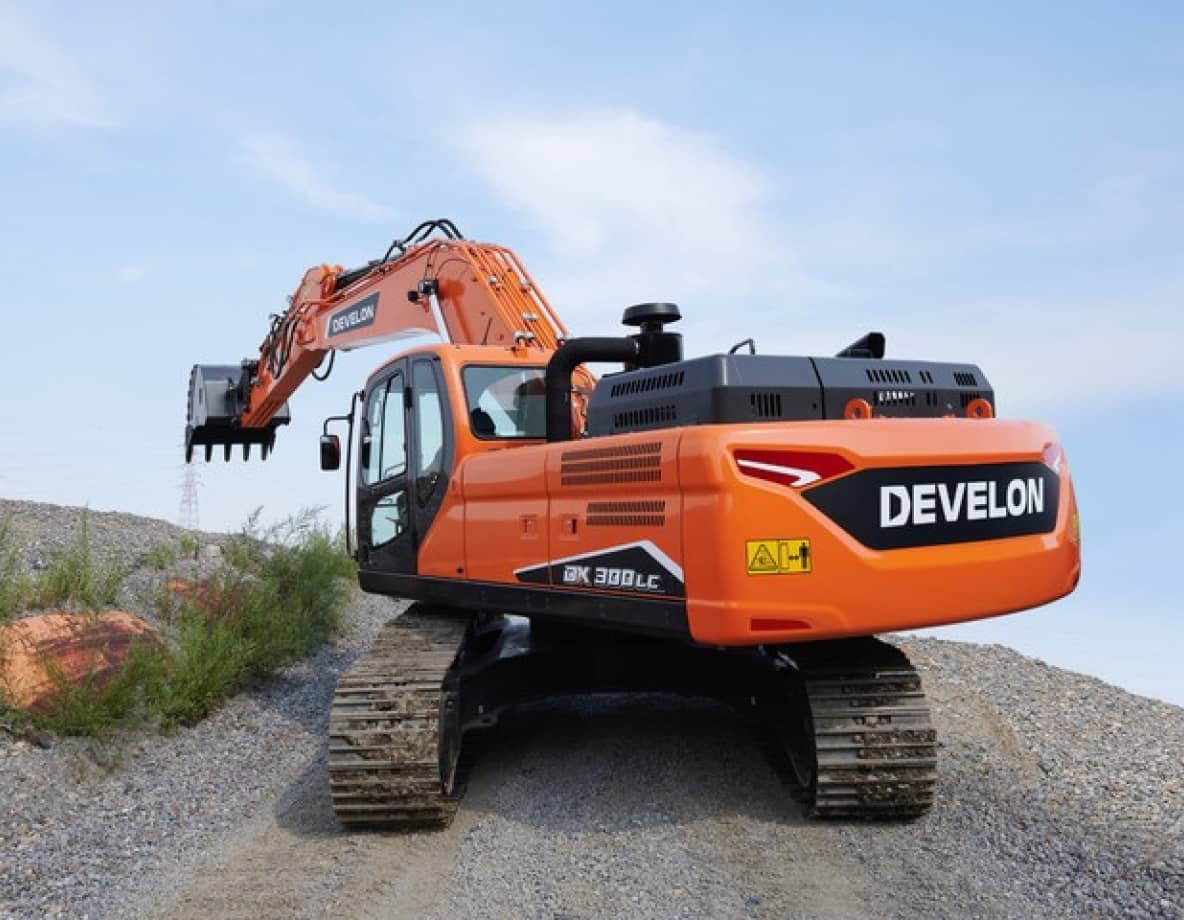 /images/sections/catalog/excavators/tracked/DX300LC-7B/DX300LC-7B-02.jpg