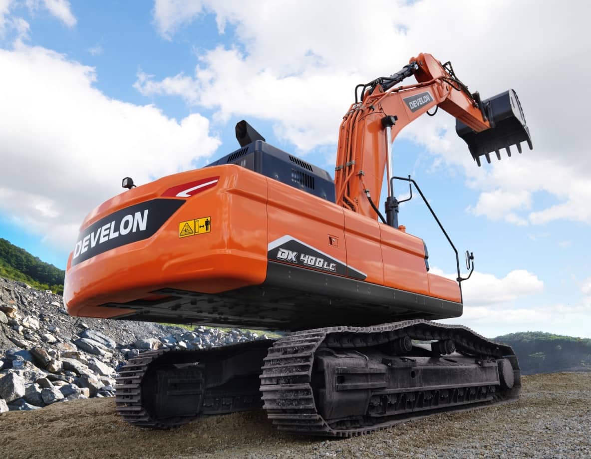 /images/sections/catalog/excavators/tracked/DX400LC-7B/DX400LC-7B-02.jpg